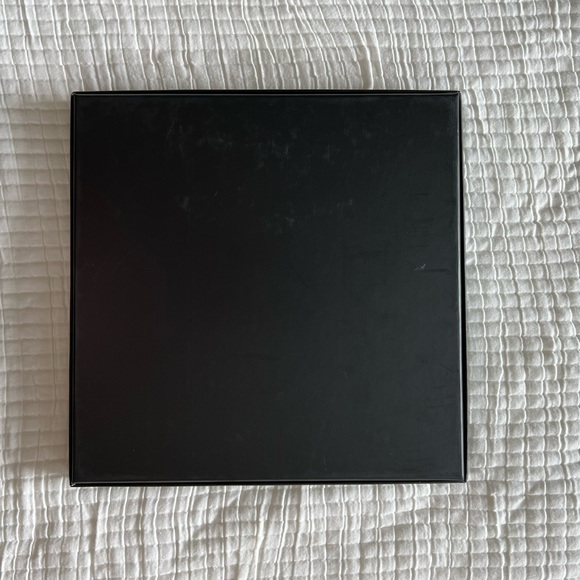 Square Gucci empty box with tissue - Picture 4 of 5